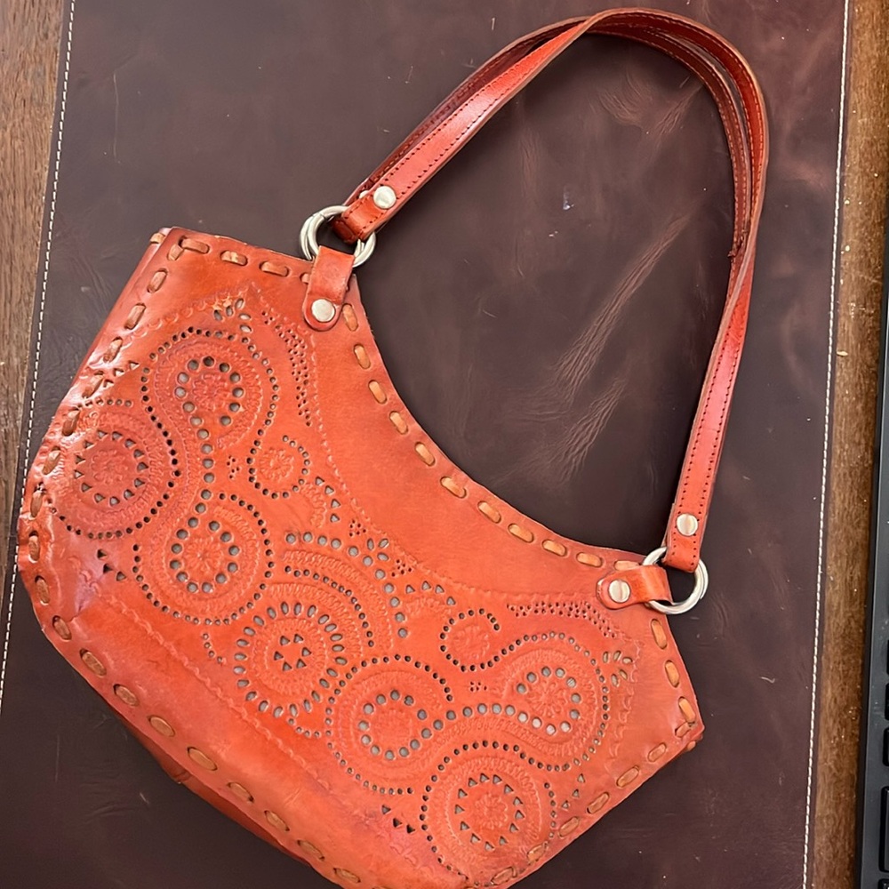 Stunning leather handbag